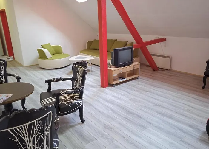 Lindenhof ゲストハウス 3*